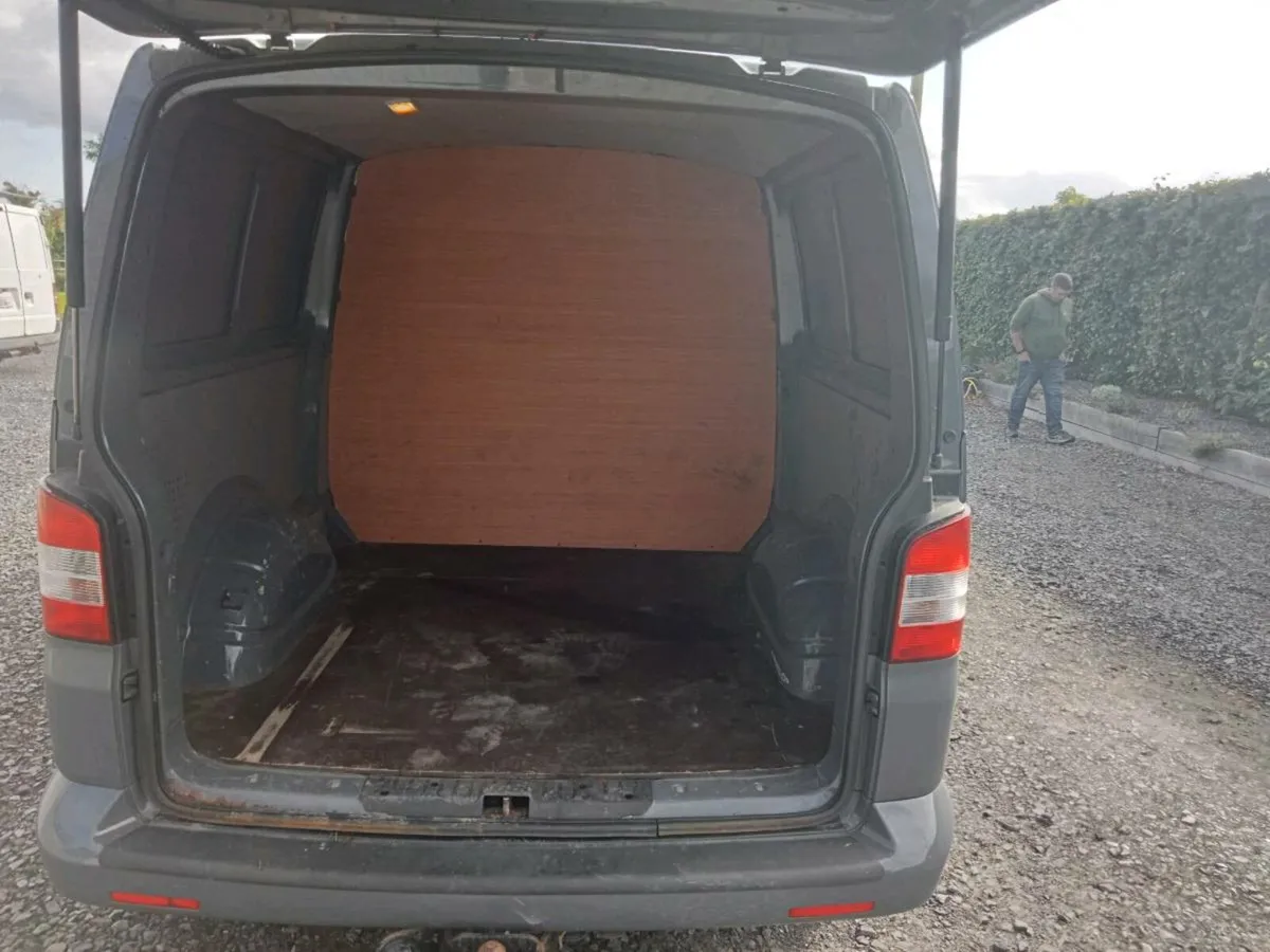 VW transporter crew cab - Image 4