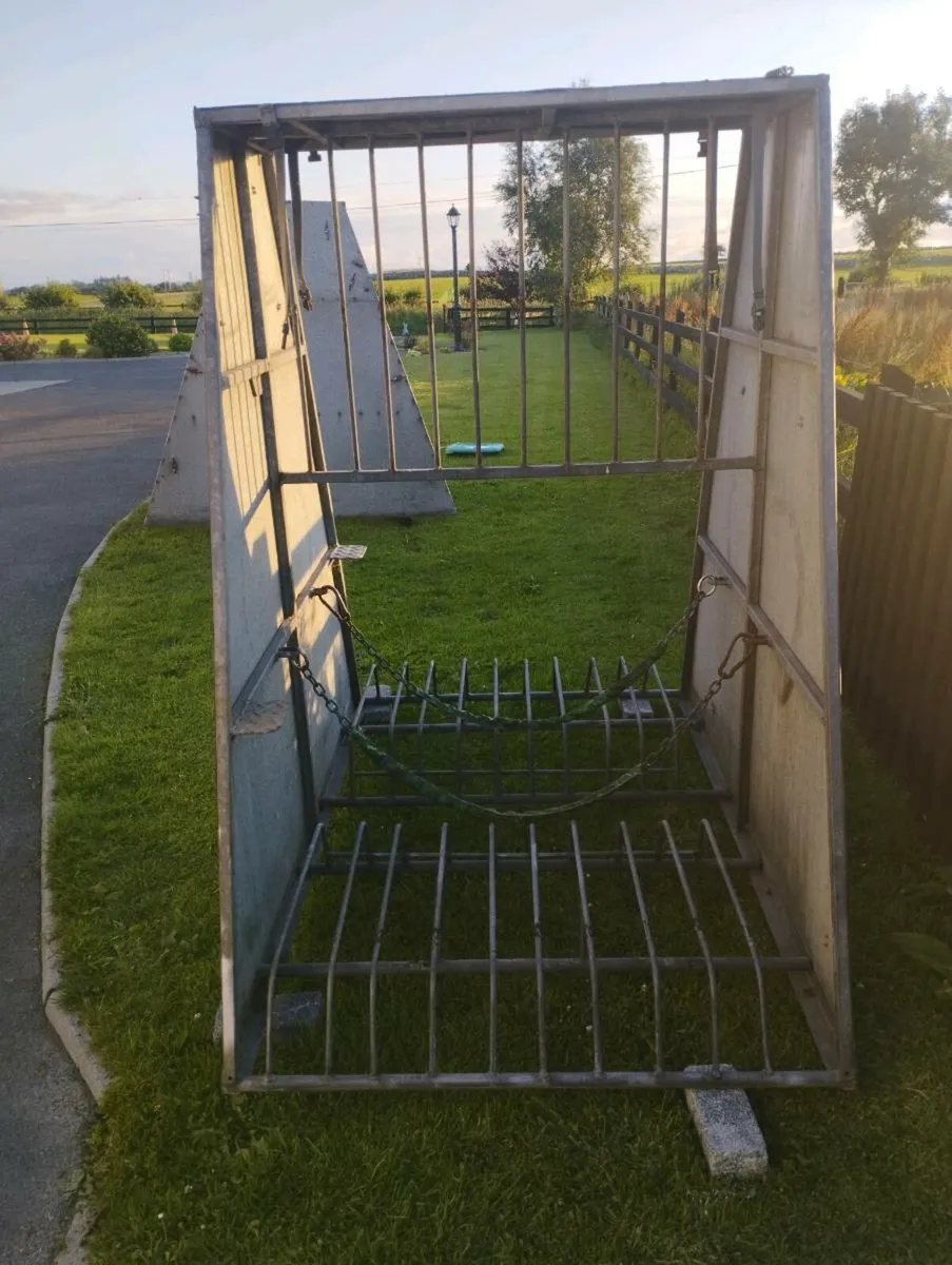 Galvanized Bicycle Canopy and Rack - Image 3