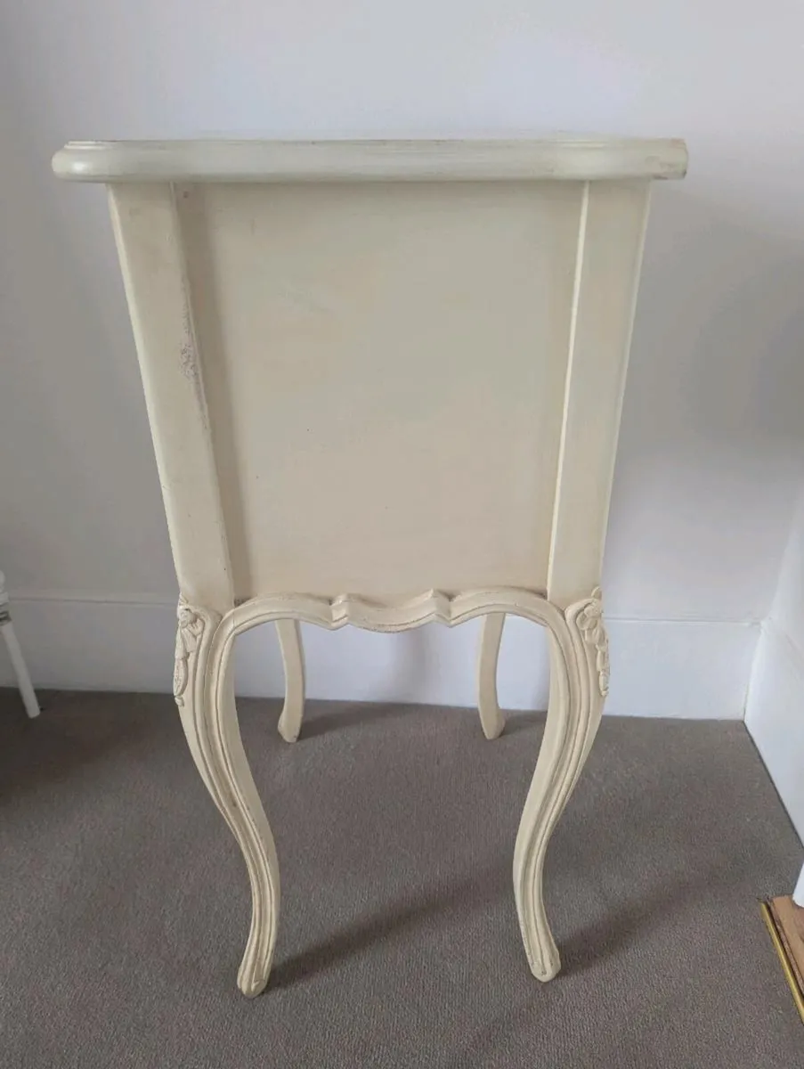 Bordeaux Weathered Cream French-Style Bedside Tabl - Image 3