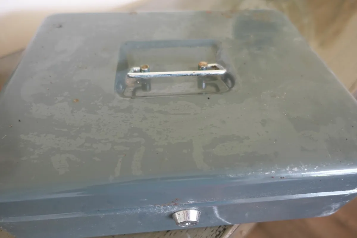 Cash Box - Image 2