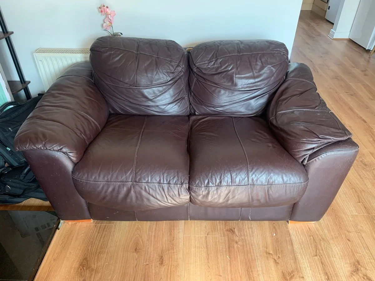 Leather couches - Image 1