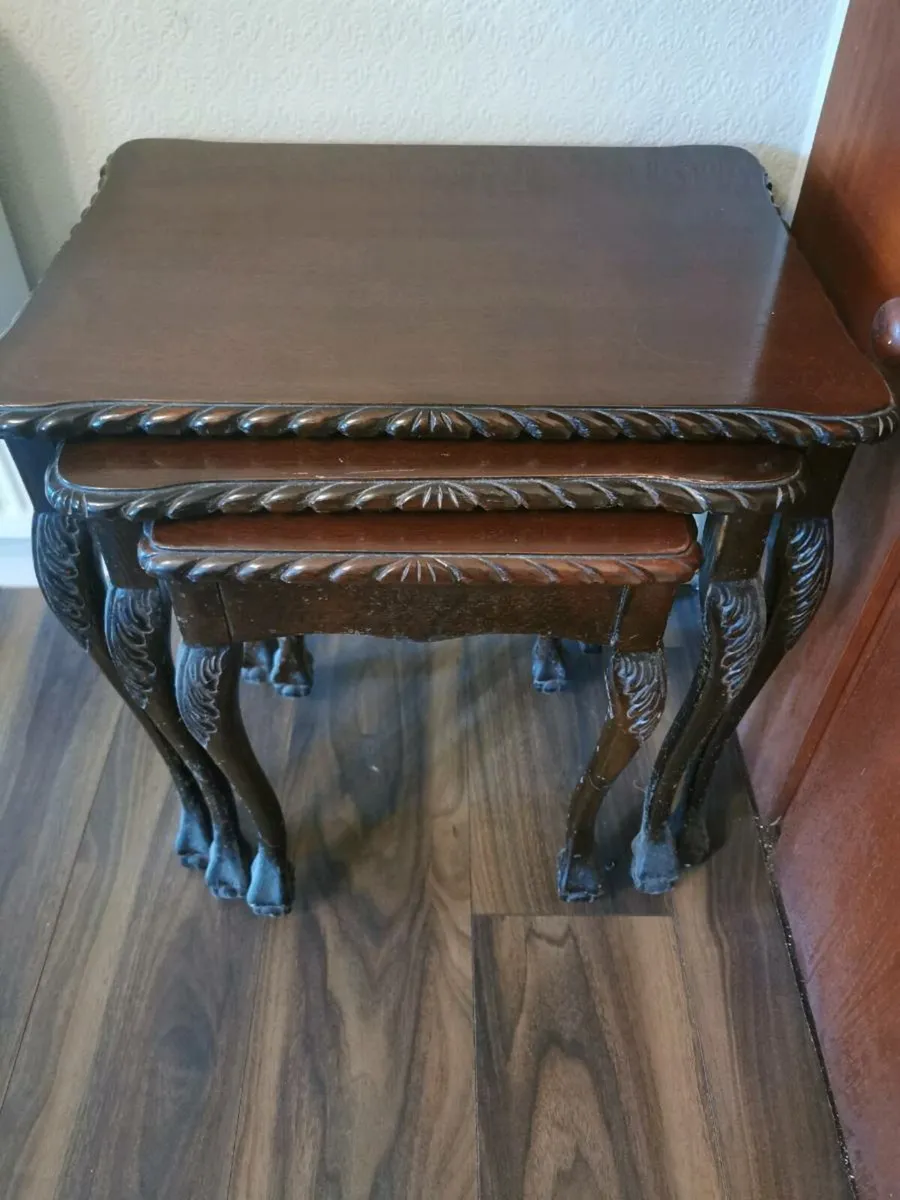 Mahogany nest of tables - Image 1