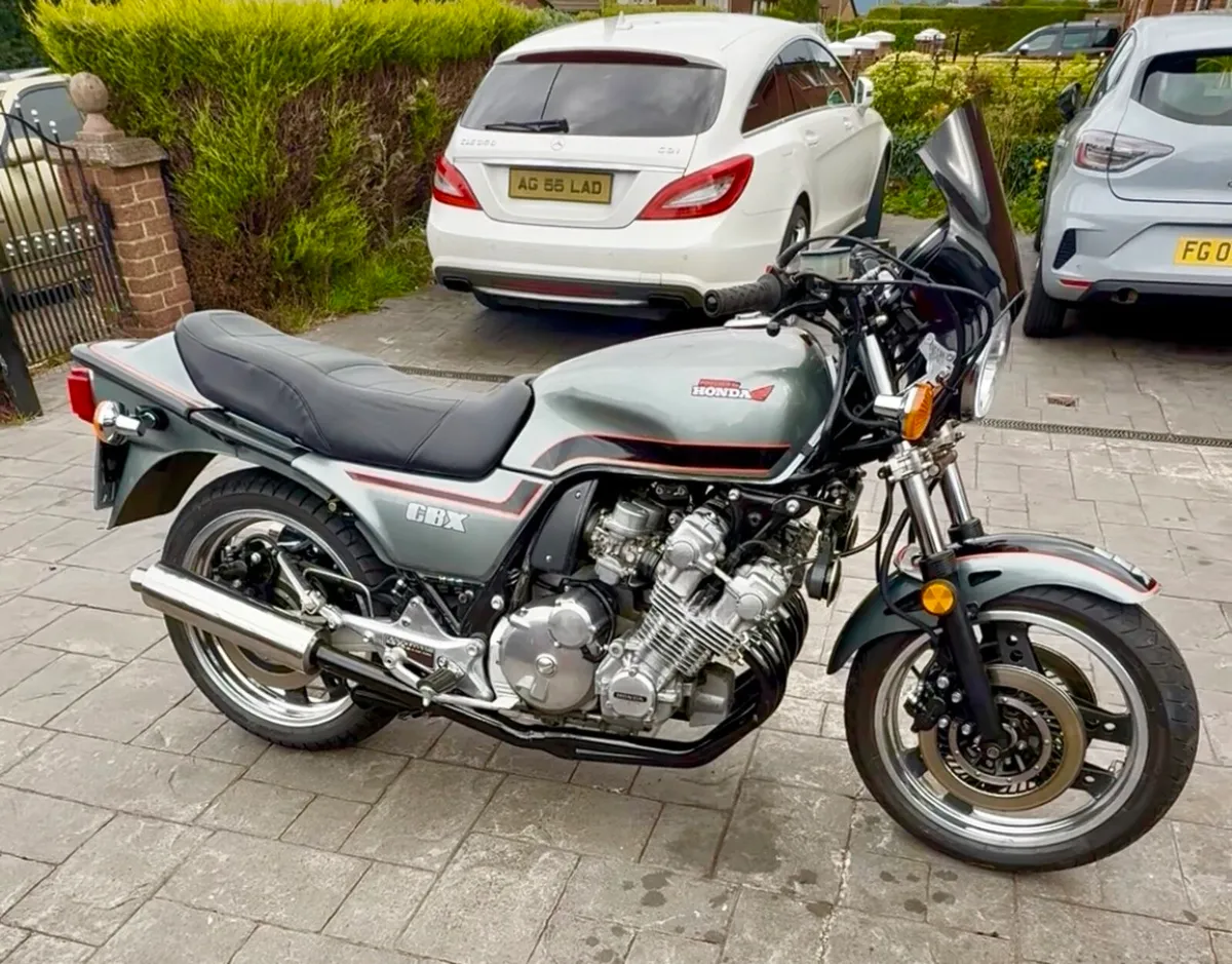 Motorcycle - Image 3