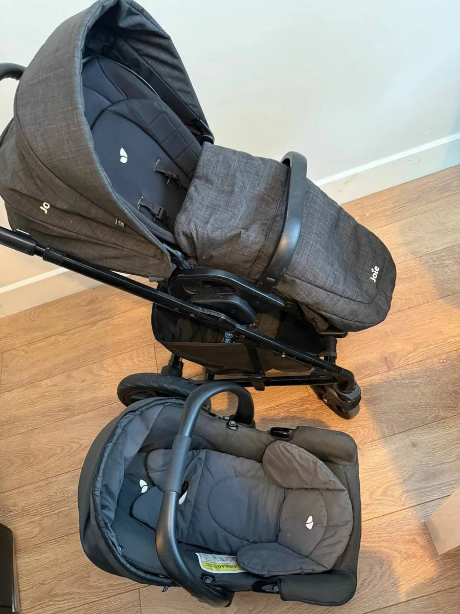 Joie 3 in 1 travel system - Image 2