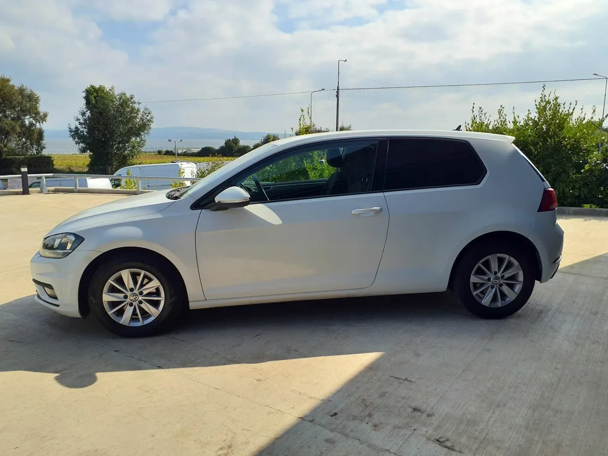 2019 Volkswagen Golf TDi Van 115BHP - Image 2