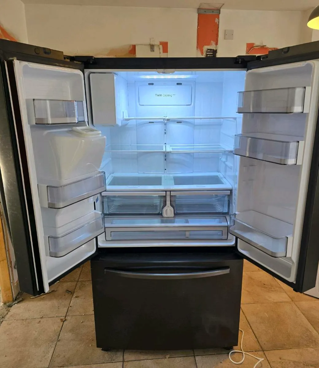 Samsung American fridge freezer - Image 2