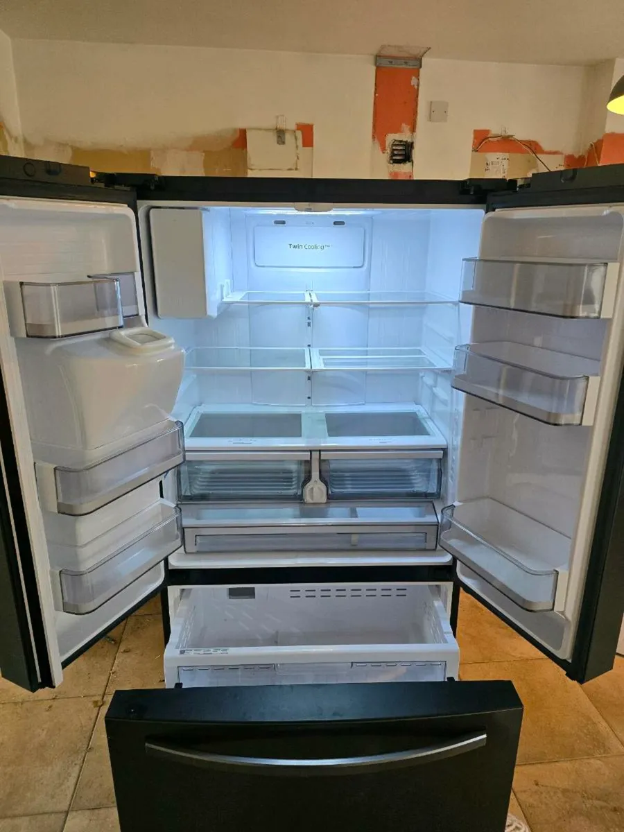 Samsung American fridge freezer - Image 3