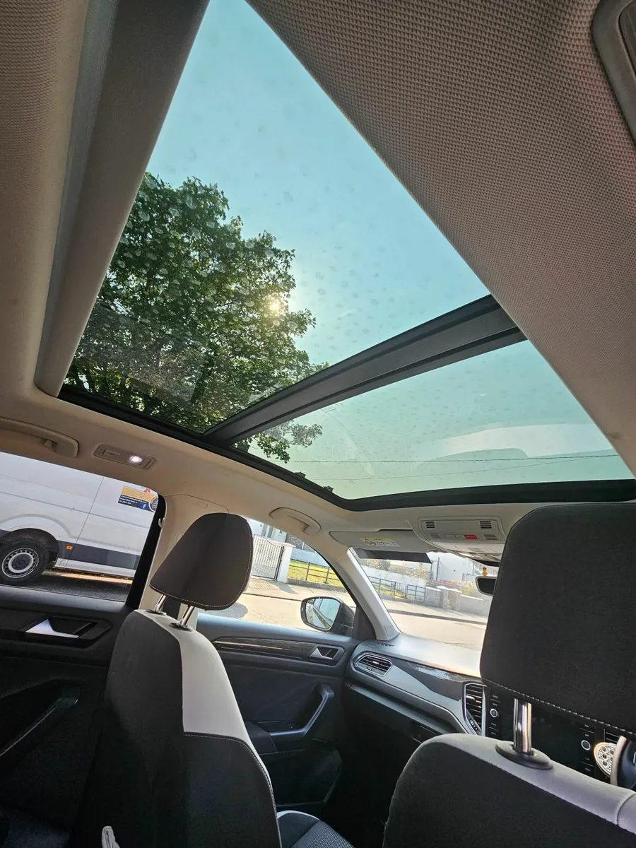 Volkswagen T-Roc 2020 - Image 3