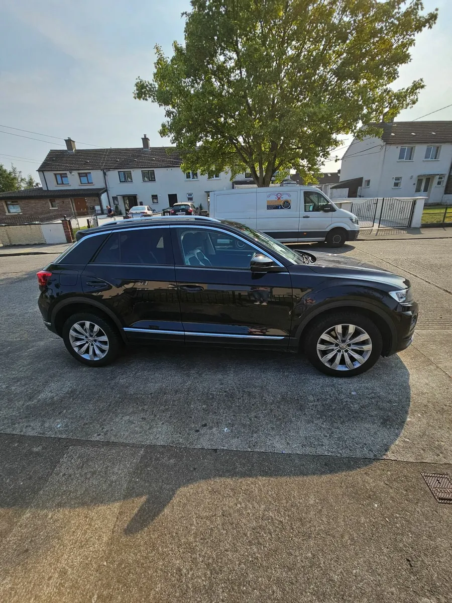 Volkswagen T-Roc 2020 - Image 1