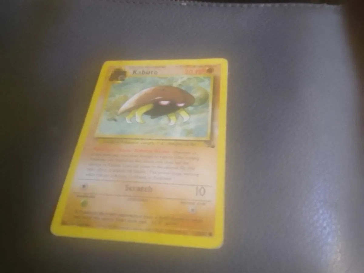 POKÉMON 1st edition KABUTO card - Image 2