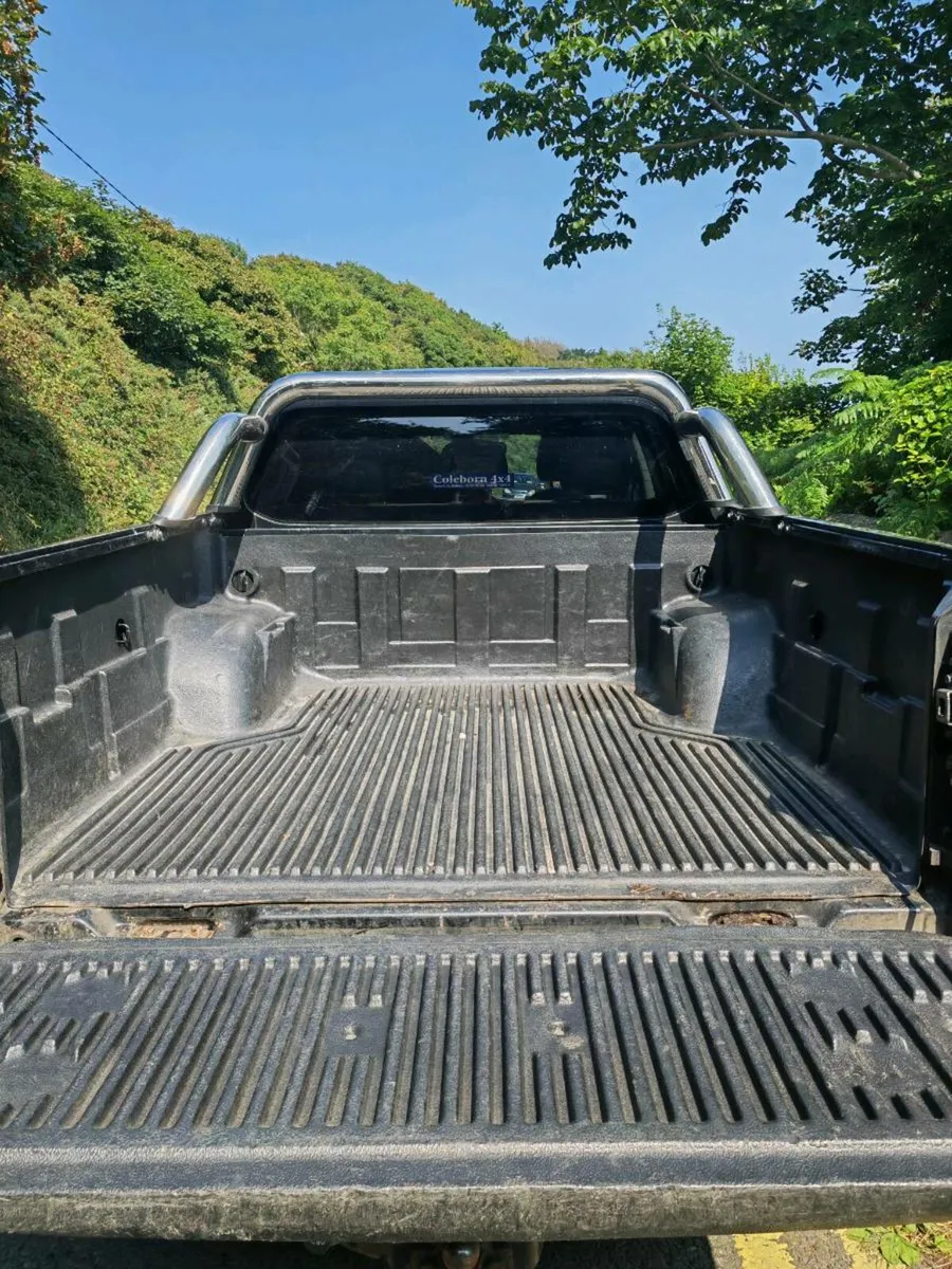 172Mitz L200 4x4 HiSpec Exec/Leather/Chrome/DOE'26 - Image 4