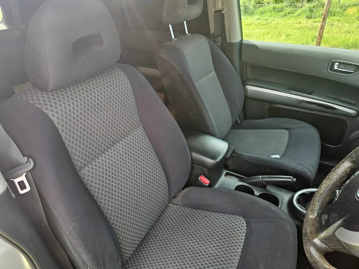 Nissan X-Trail 2011 - Image 2
