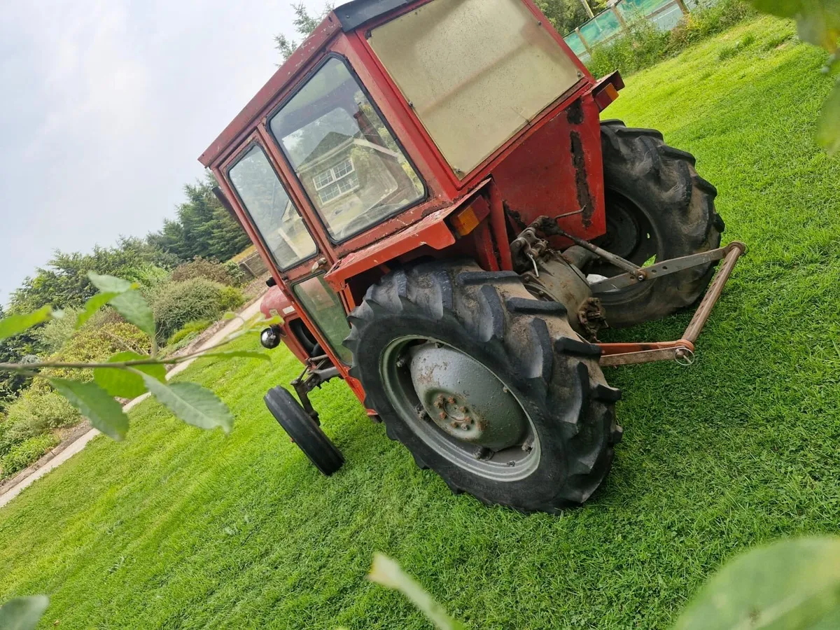 Massey Ferguson 35 with C&G cab - Image 4