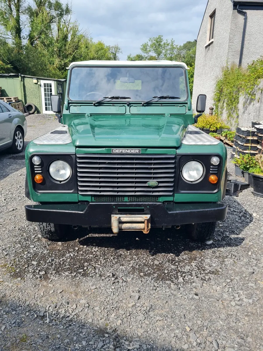 Land Rover Defender 110 - Image 3