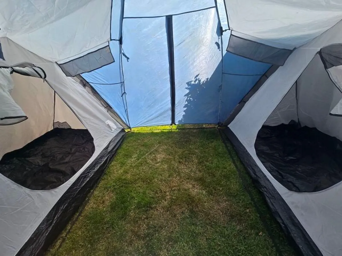 4 man Decathlon tent - Image 3