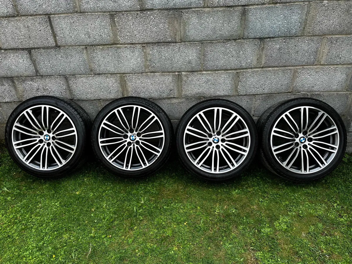 Genuine BMW 19” 664m Alloys Great Tyres - Image 1