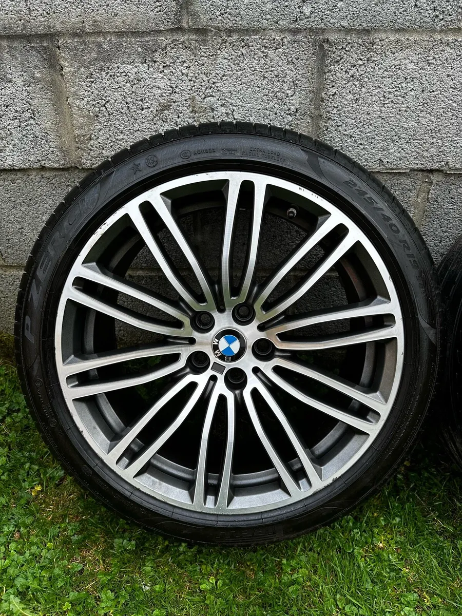Genuine BMW 19” 664m Alloys Great Tyres - Image 2
