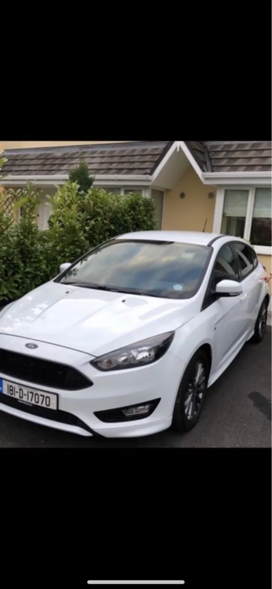 2018 Ford Focus ST-Line - Image 4