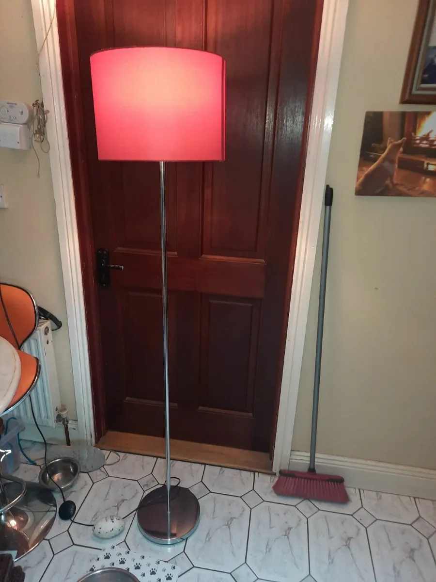 Tall lamp - Image 1