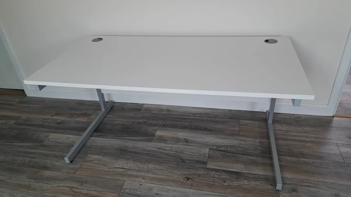 Office Desk - Image 1