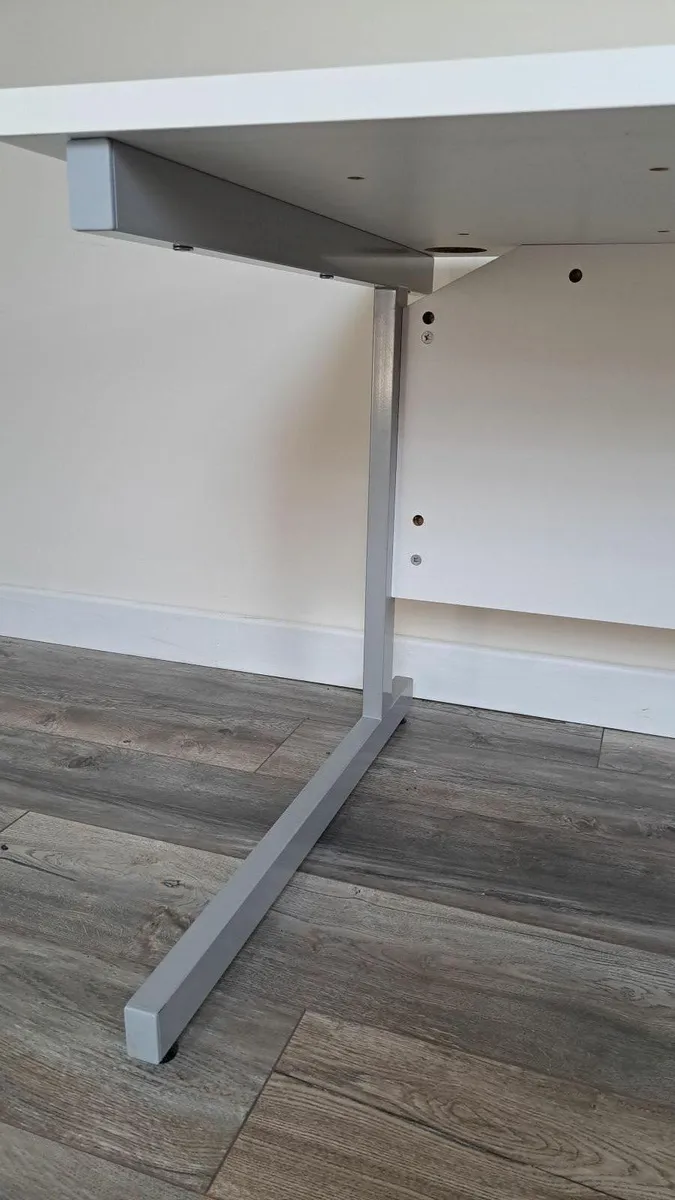 Office Desk - Image 3
