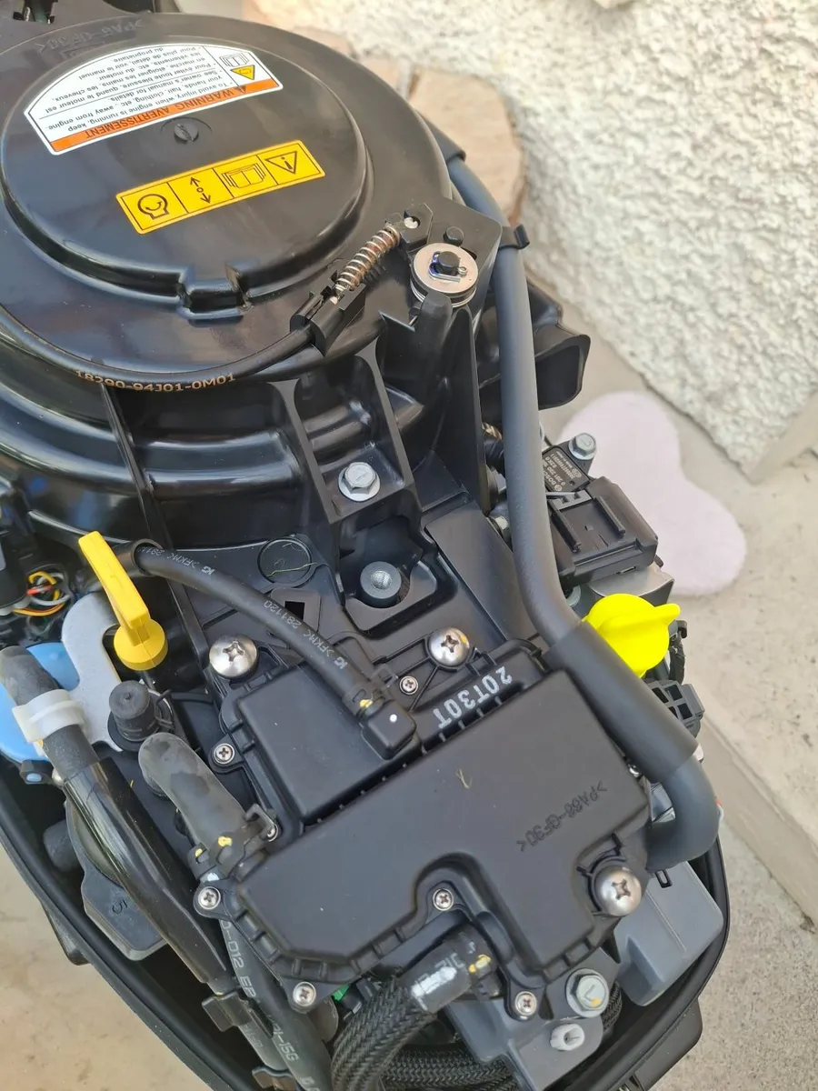 Outboard boat engine 20 hp - Image 4