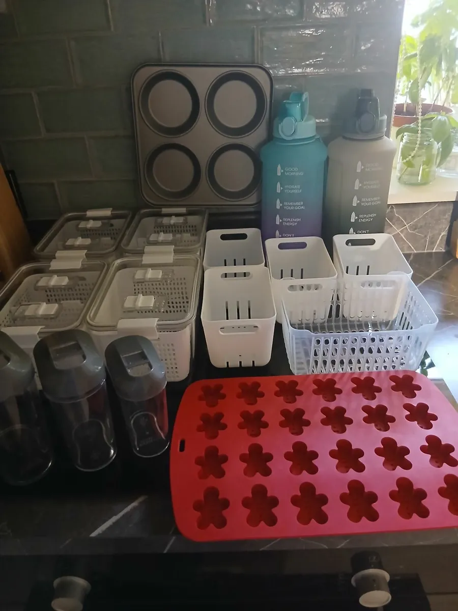 Kitchen Accessories- Containers, Trays, Mould etc - Image 1