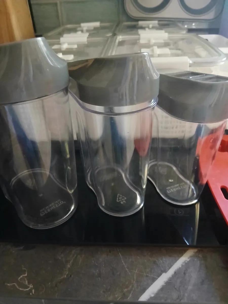 Kitchen Accessories- Containers, Trays, Mould etc - Image 2