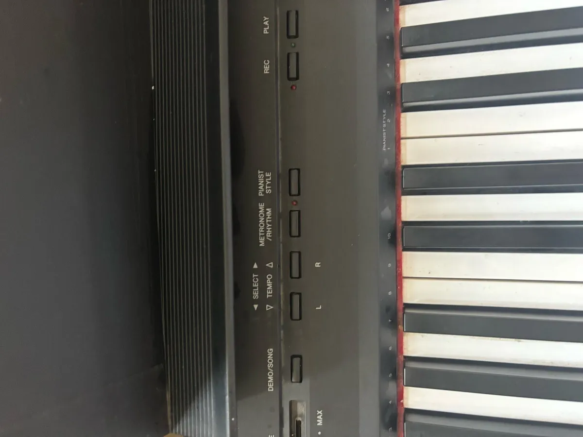 Digital piano - Image 4