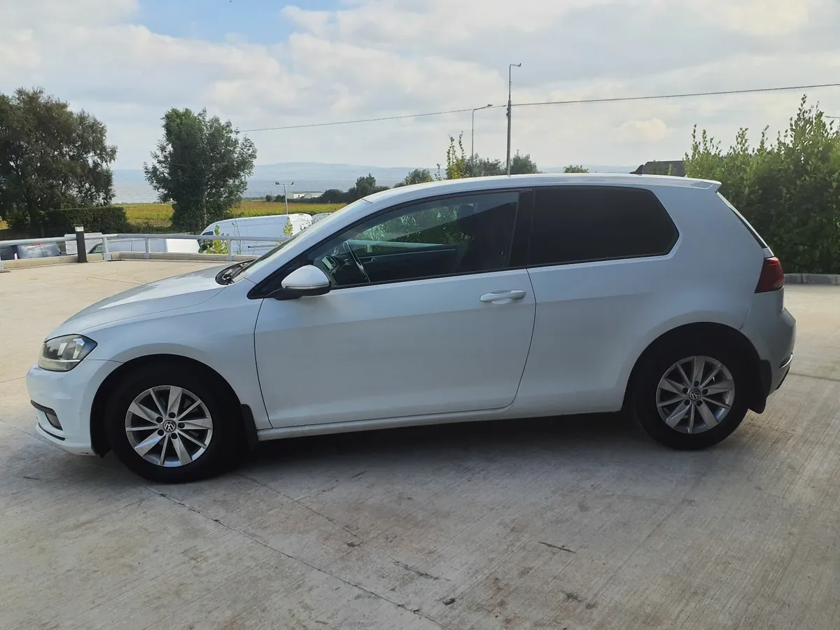 2017 Volkswagen Golf TDi 115 BHP - Image 4