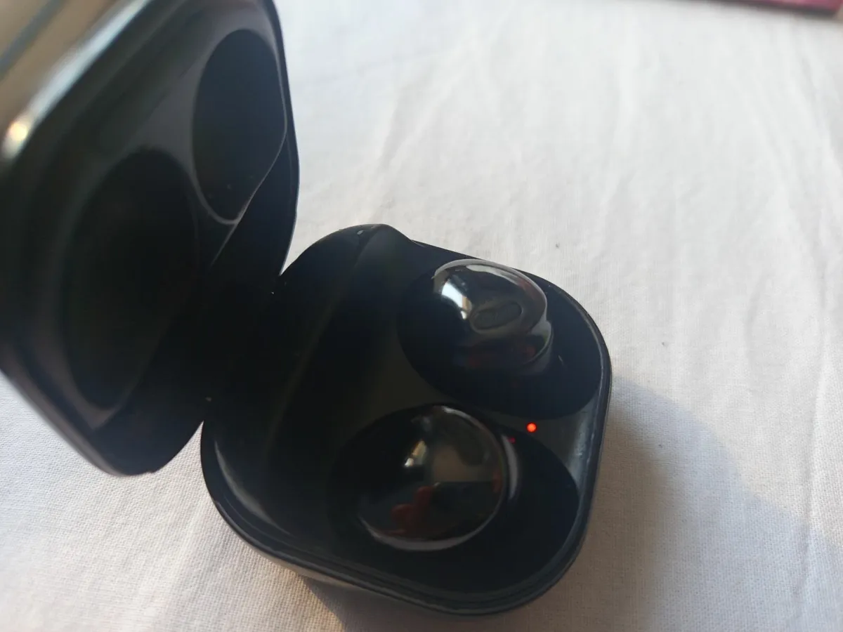Galaxy buds pro( d31d) - Image 2