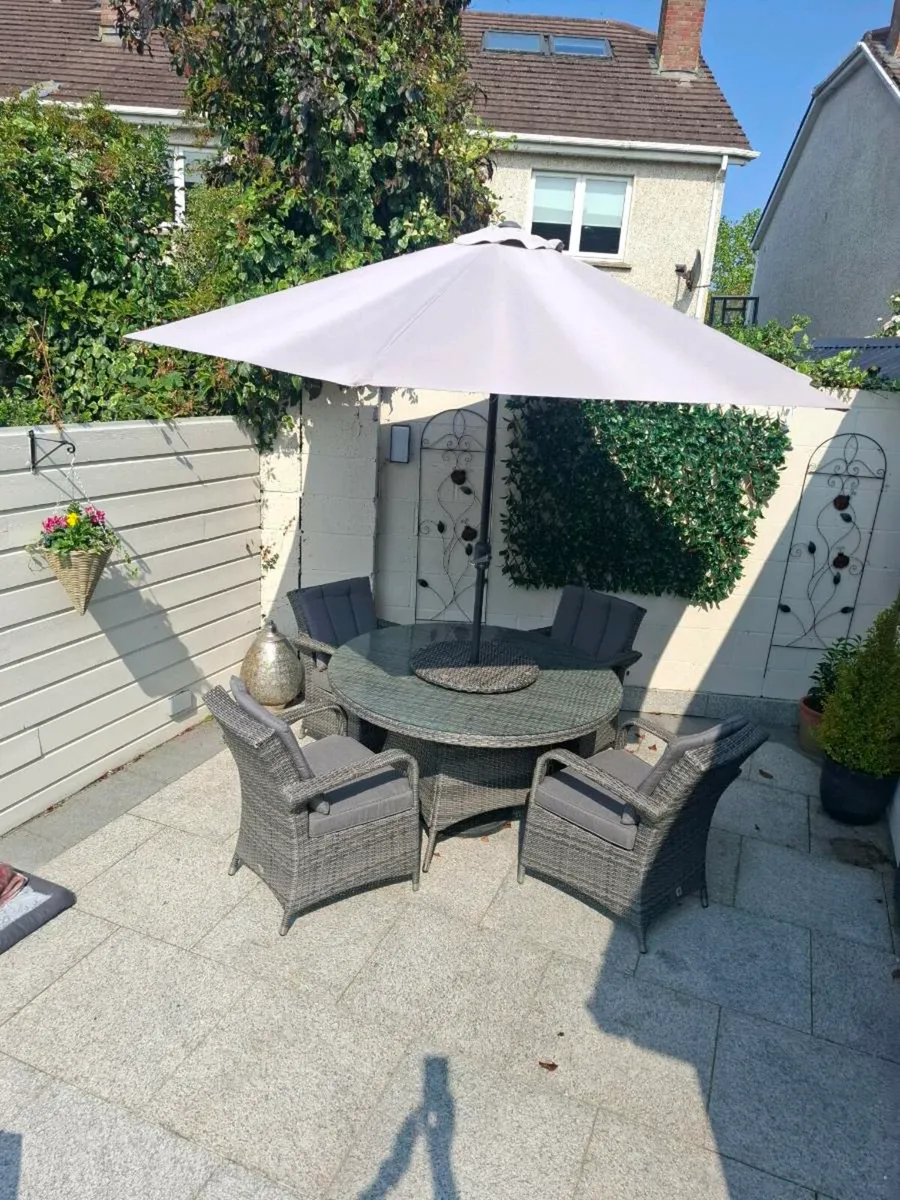 Rattan garden furniture - Image 3