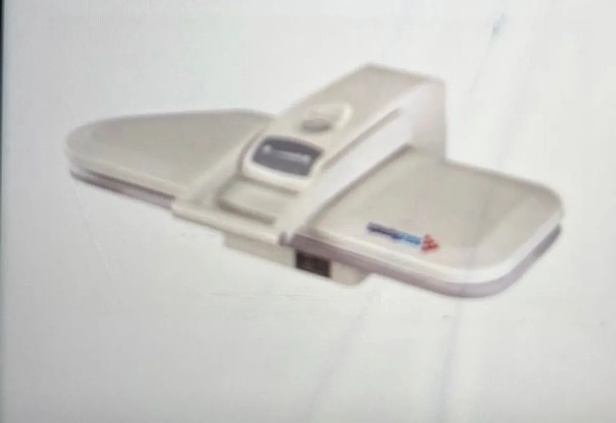 Super Mega Steam Ironing Press with stand by Speedypress - Image 1