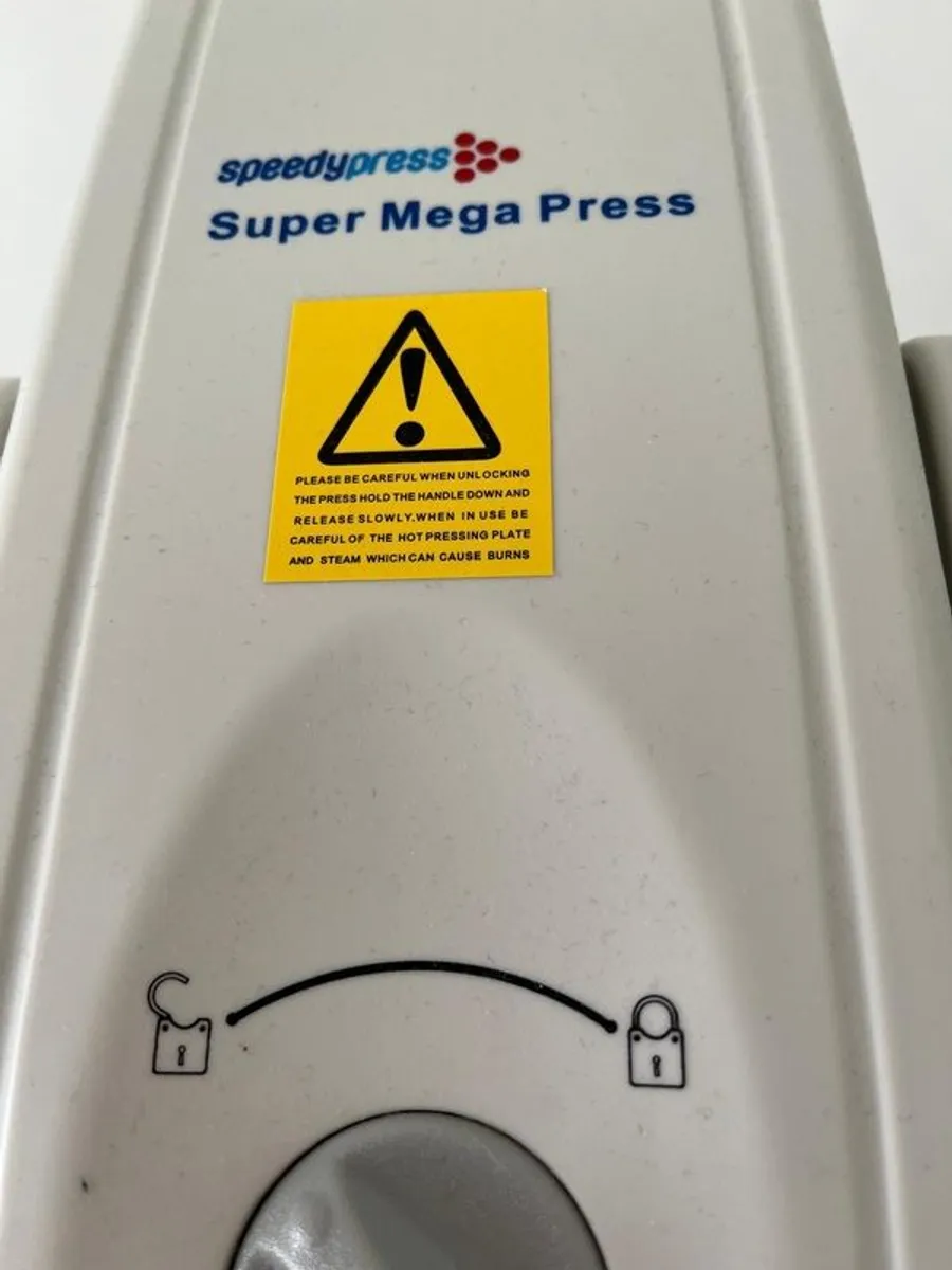 Super Mega Steam Ironing Press with stand by Speedypress - Image 3
