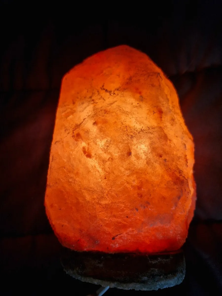 Himalayan Salt Lamp - Image 1