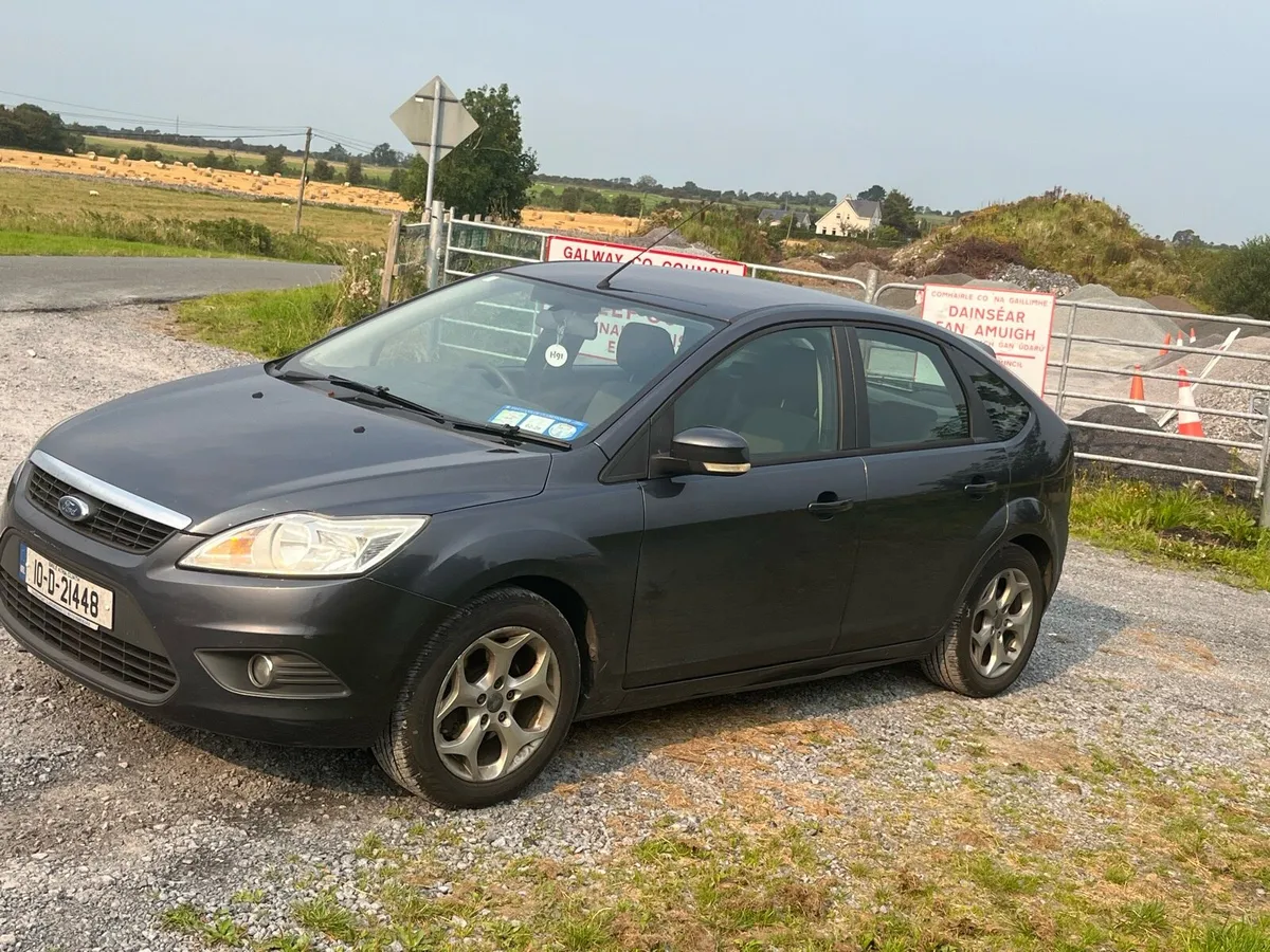 2010 Ford Focus - Image 3