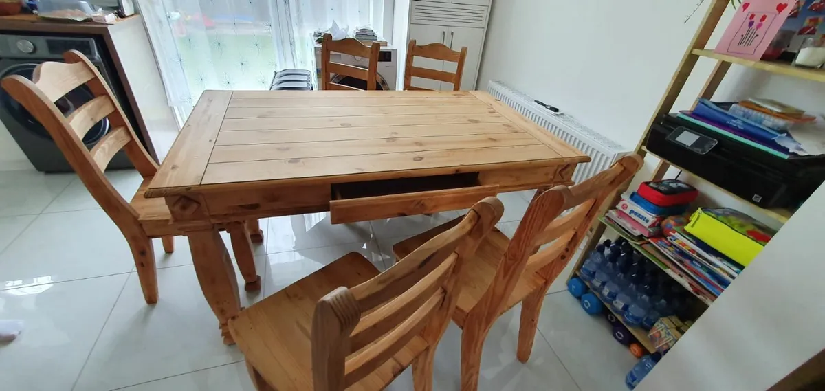 Wooden table and 6 chairs - Image 1
