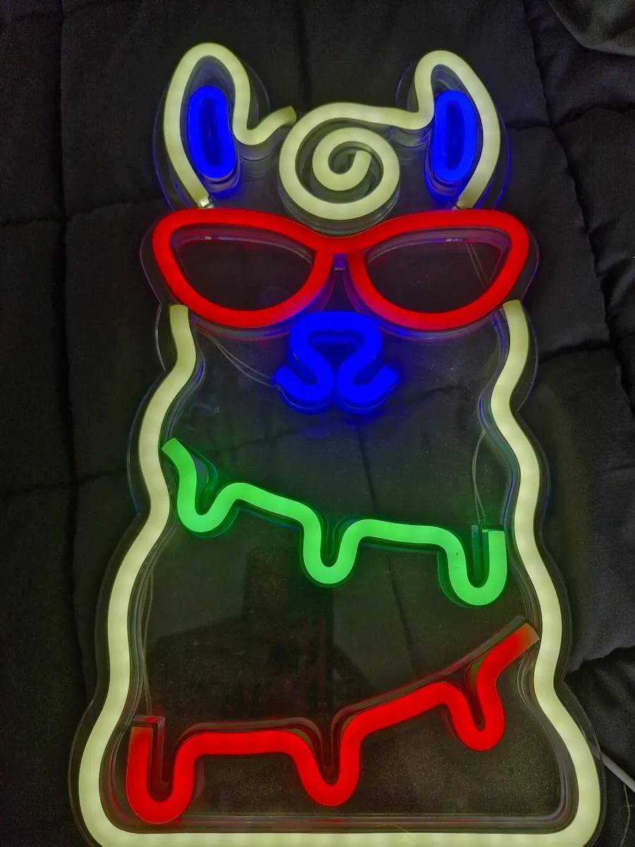 Alpaca/Llama Neon Light - Image 2