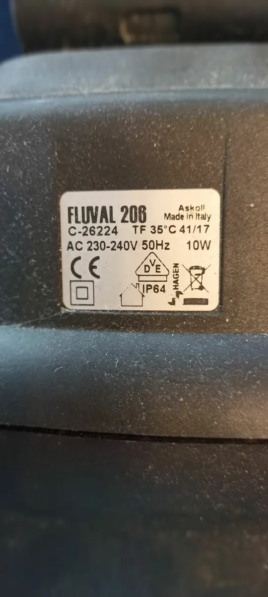 Fluval Fish Tank Filter. Feeder. Light - Image 3