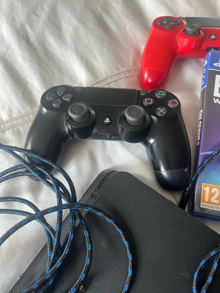 Play Station 4 with controllers and games - Image 3