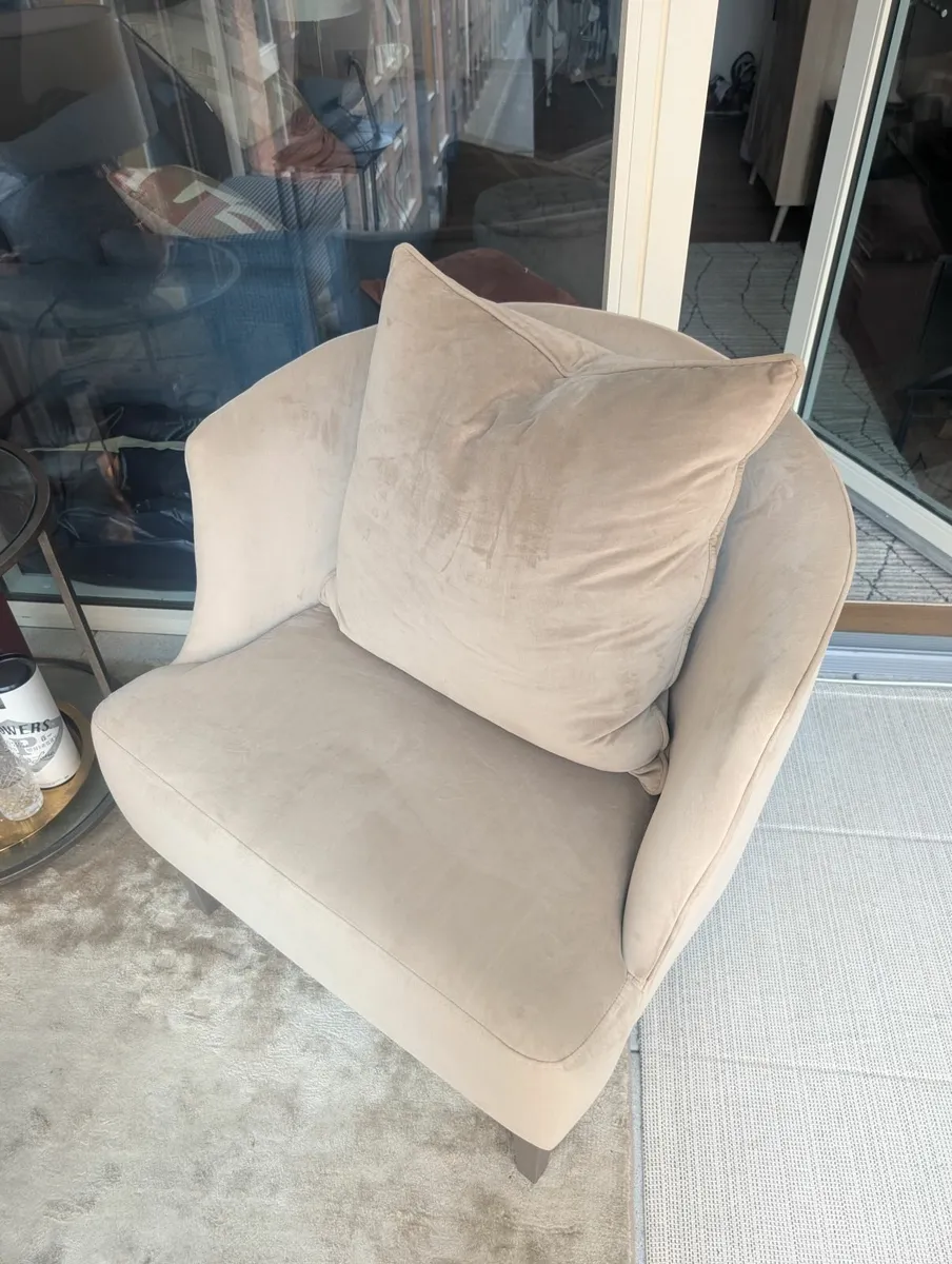 Two Armchairs -velour, beige,pristine condition - Image 2