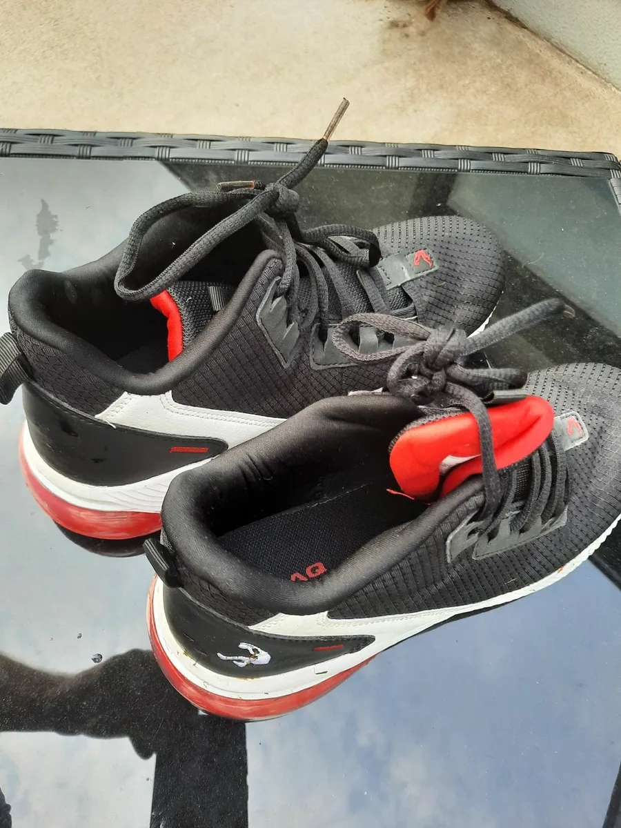 Shaq runners - Image 1