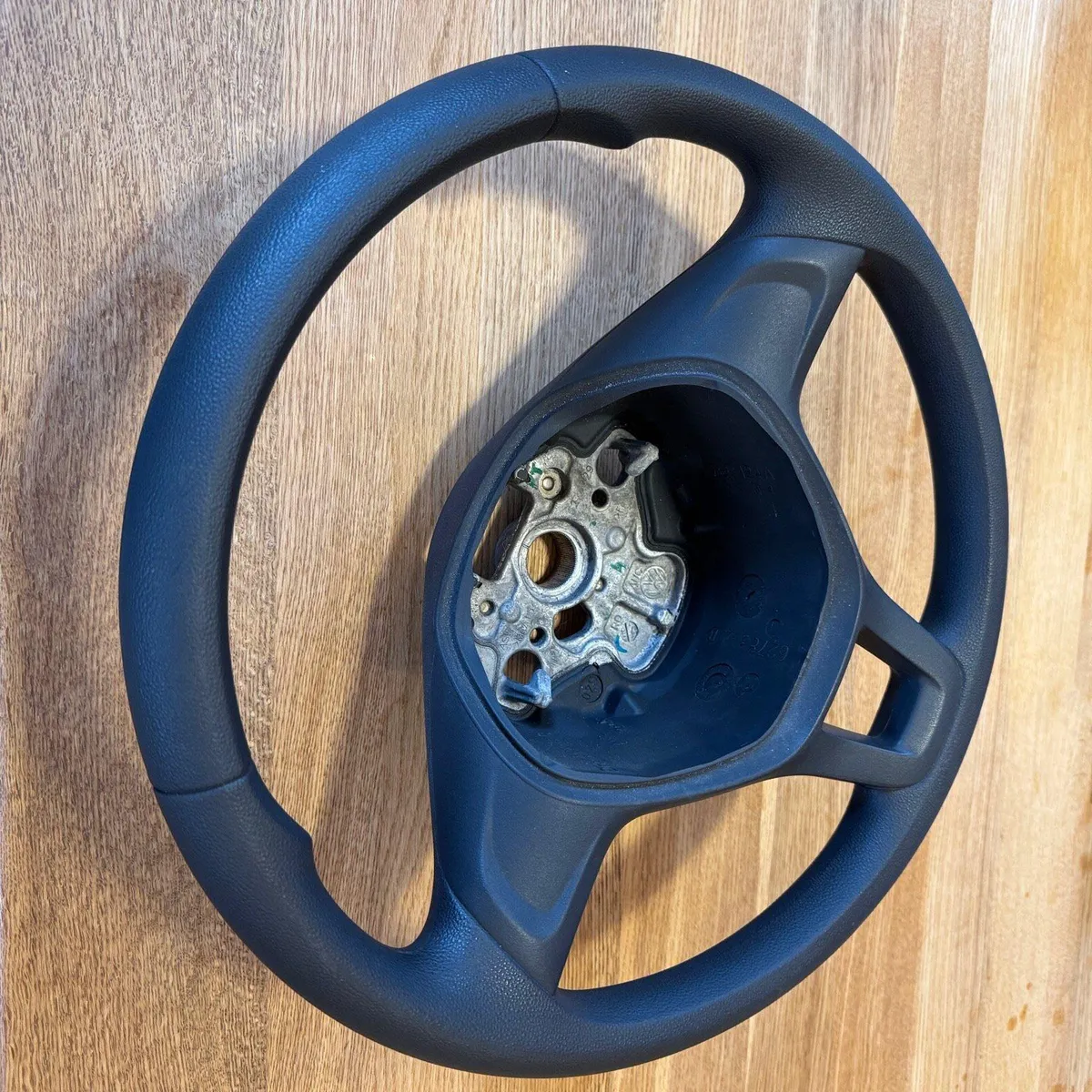 VW T6 transporter steering wheel - Image 3