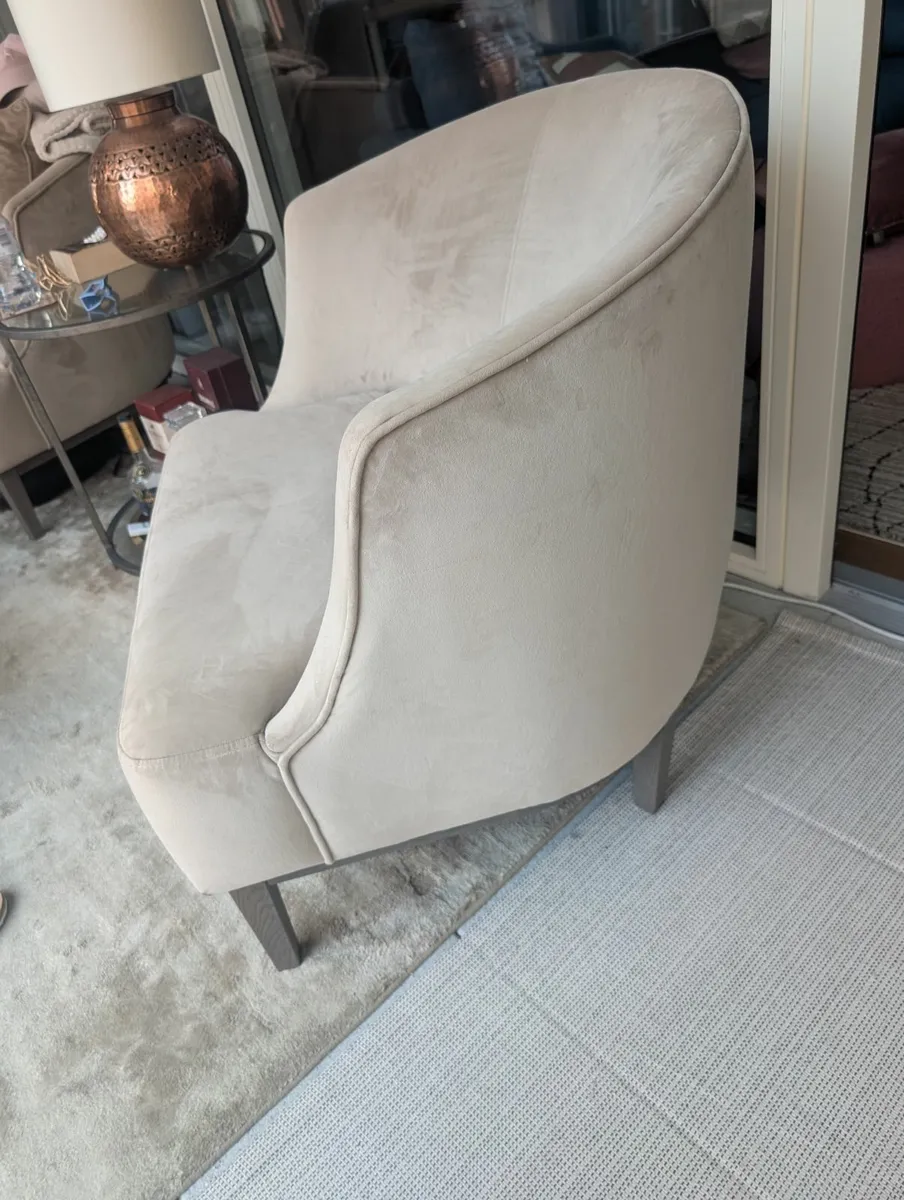 Two Armchairs -velour, beige,pristine condition - Image 3