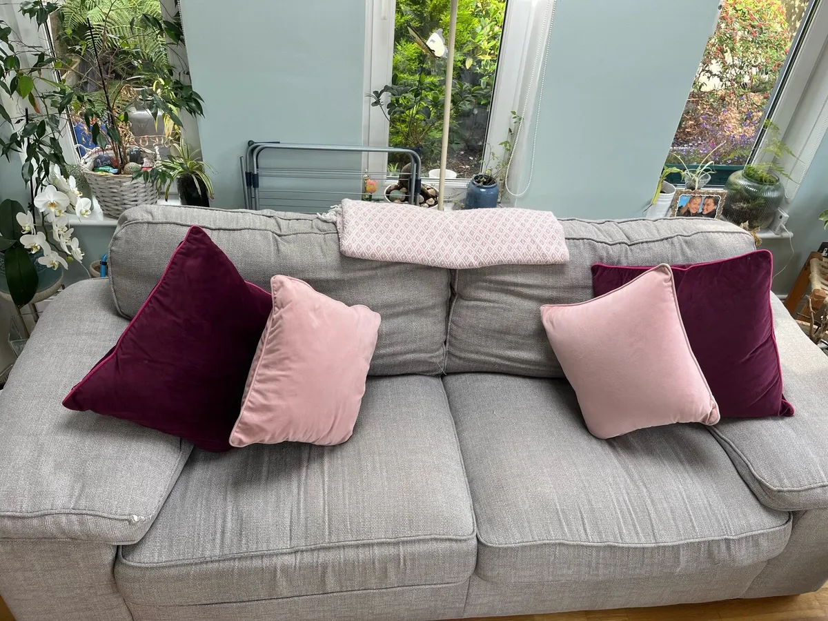 Couch three seater - Image 1