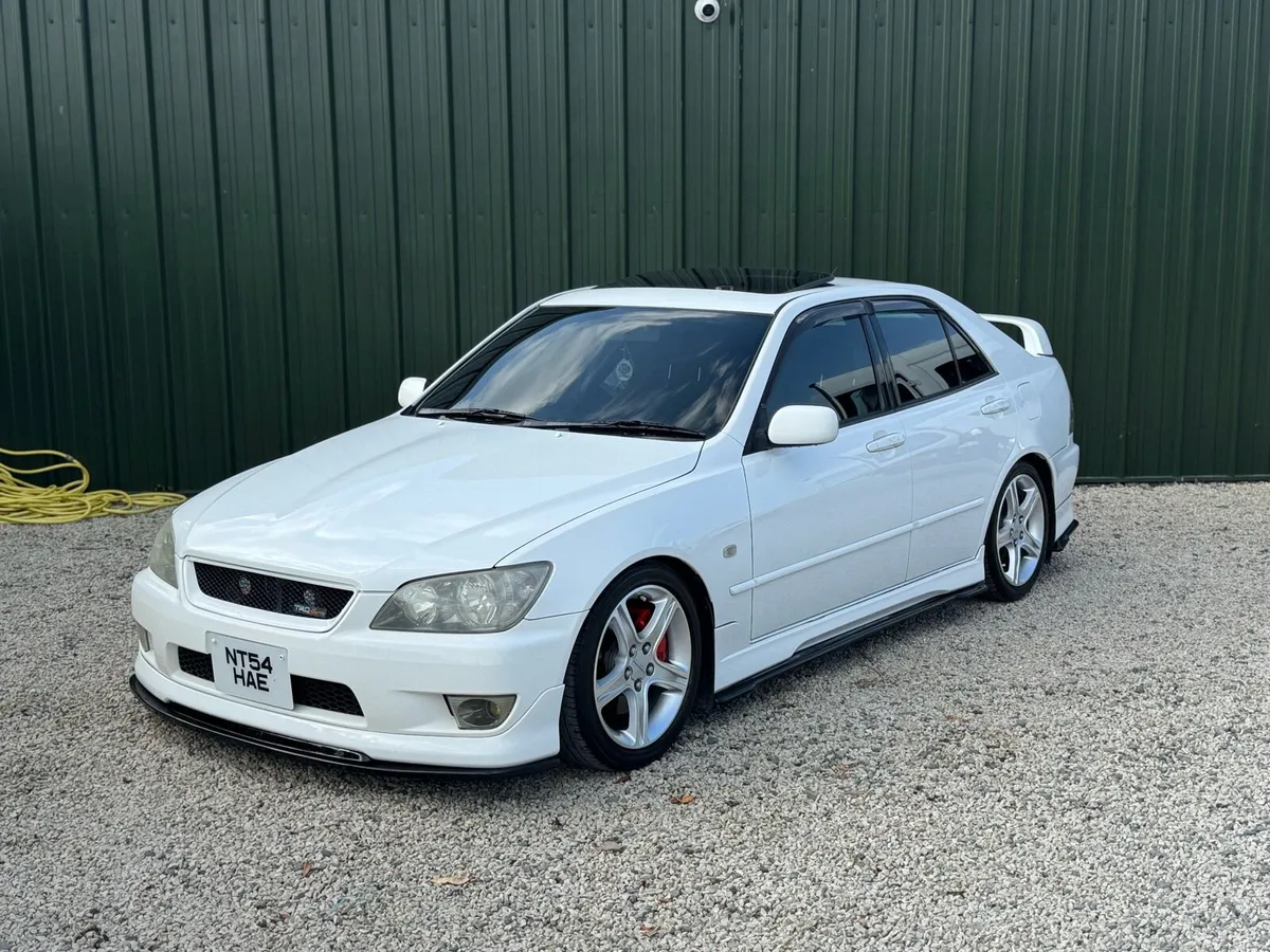 2005 TOYOTA ALTEZZA SUNROOF - Image 2