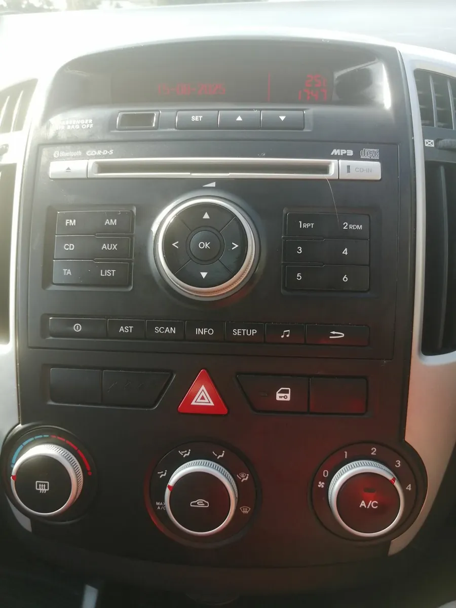 Kia Ceed VR-7 1.6 CRDI 2011 - Image 3