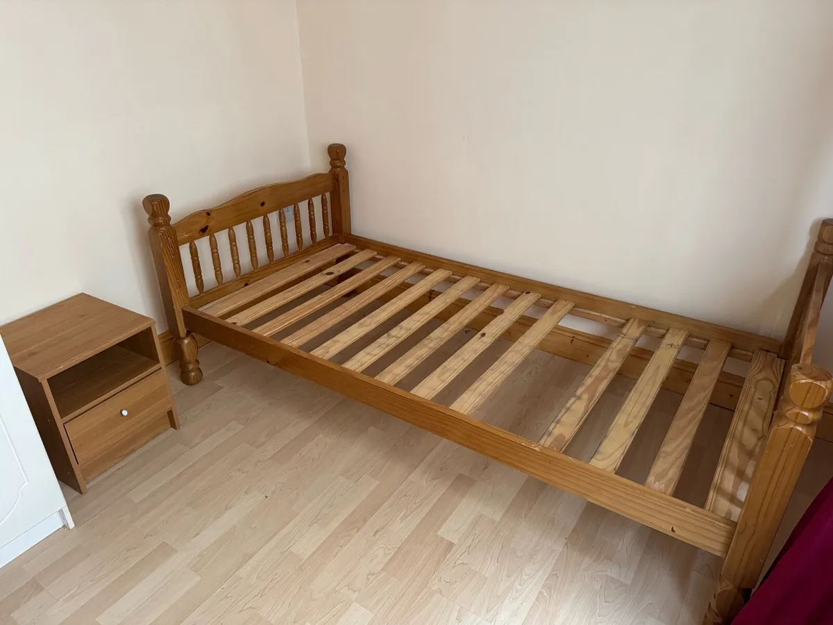 Single Bed frame free to go