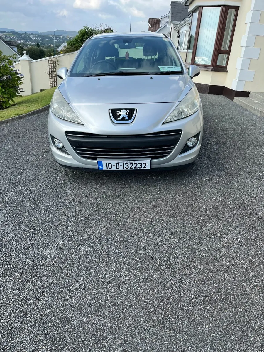 Peugeot 207 2010 - Image 1
