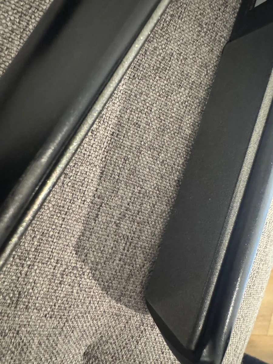 GHD Gold like new -on hold - Image 4